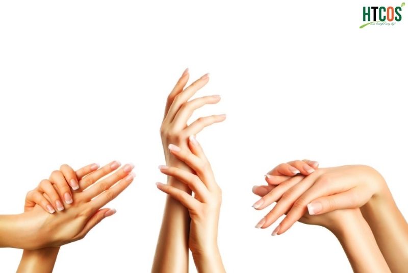 Massage giúp giữ cho đôi tay có làn da trẻ trung